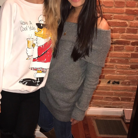 Mossimo off the shoulder sweater - Picture 3 of 4